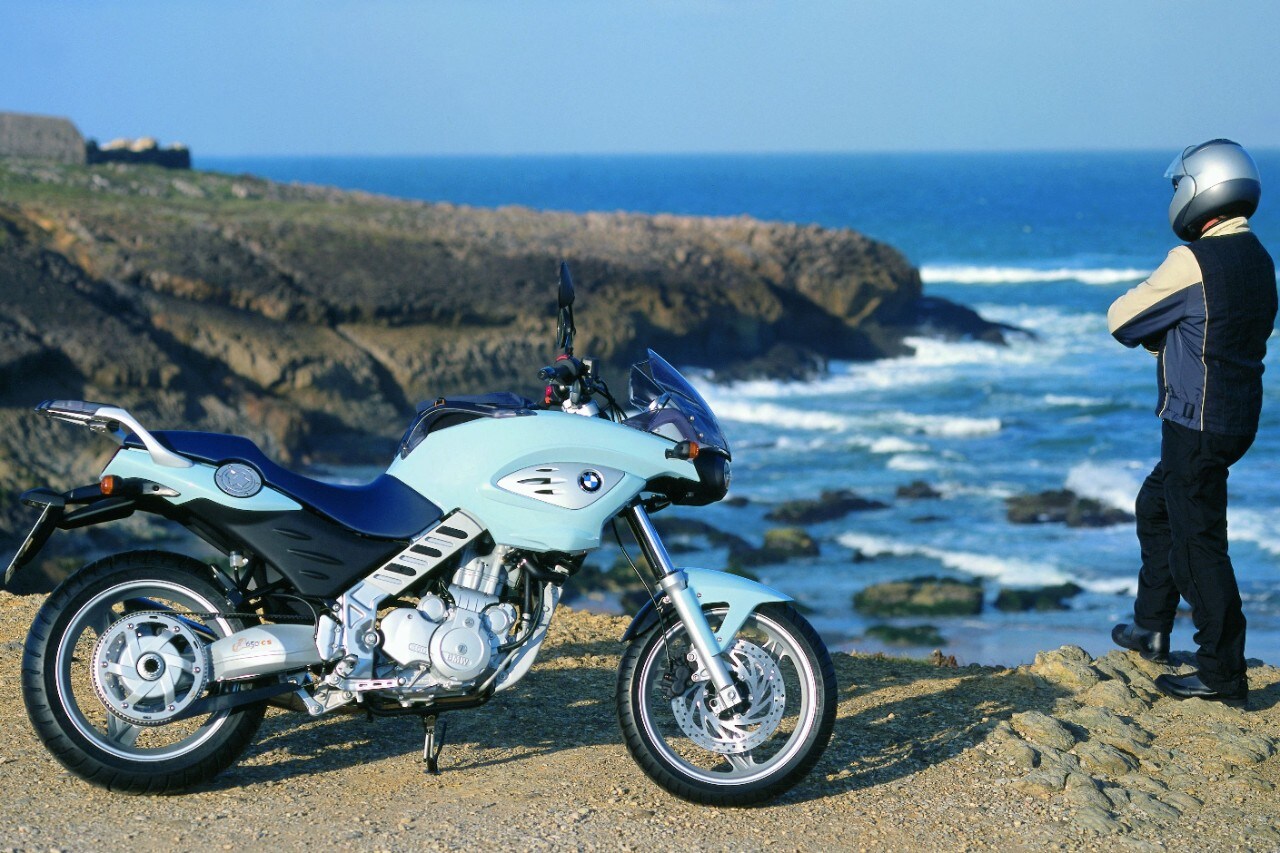 Il vizietto di Matteo Messina Denaro? La BMW C650